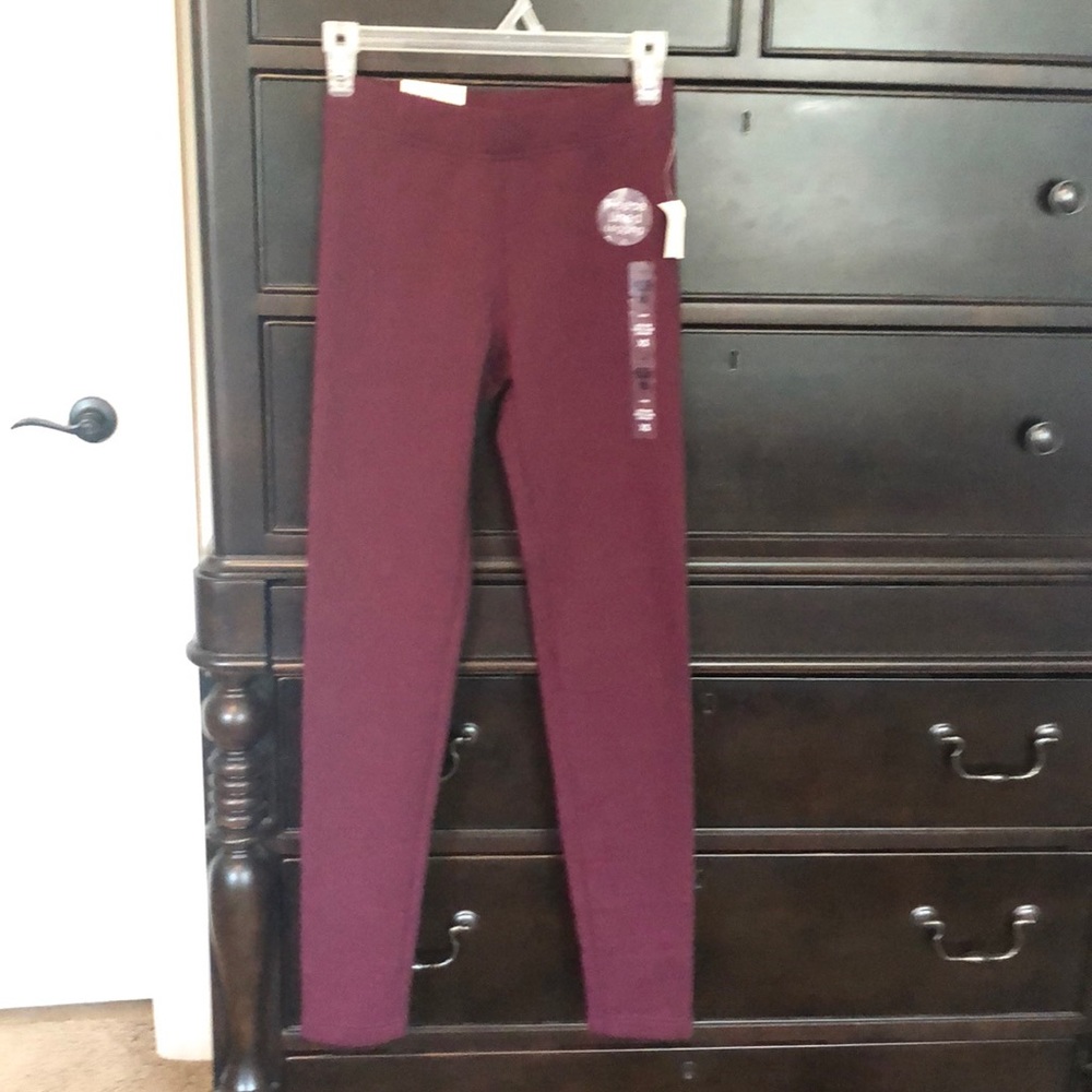 Aeropostale Fleece Lined High Rise Legging. NWT